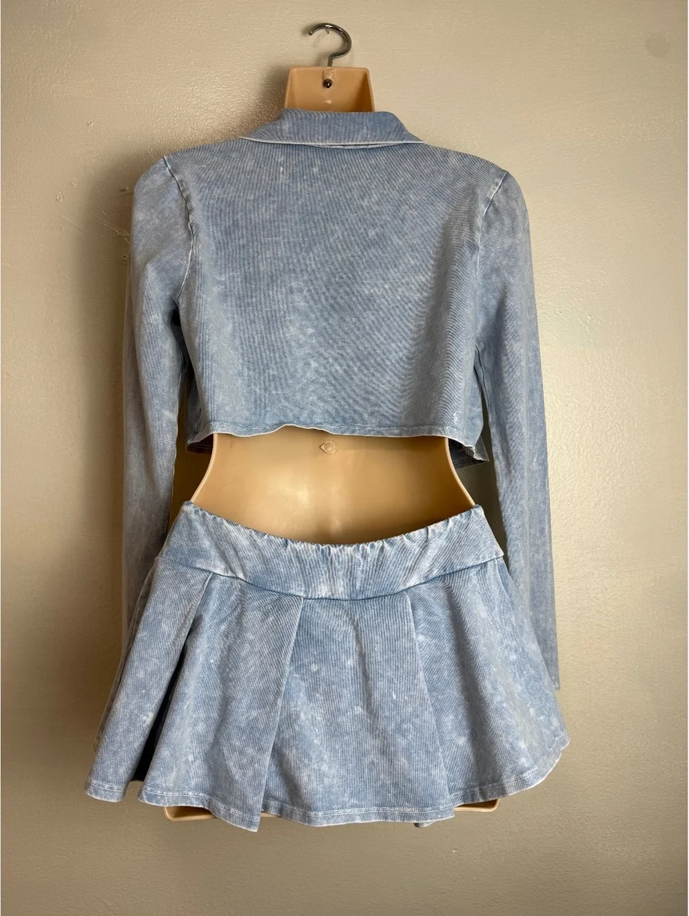 Light Blue Two-Piece Corduroy Crop Jacket and Pleated Skirt Set S/M